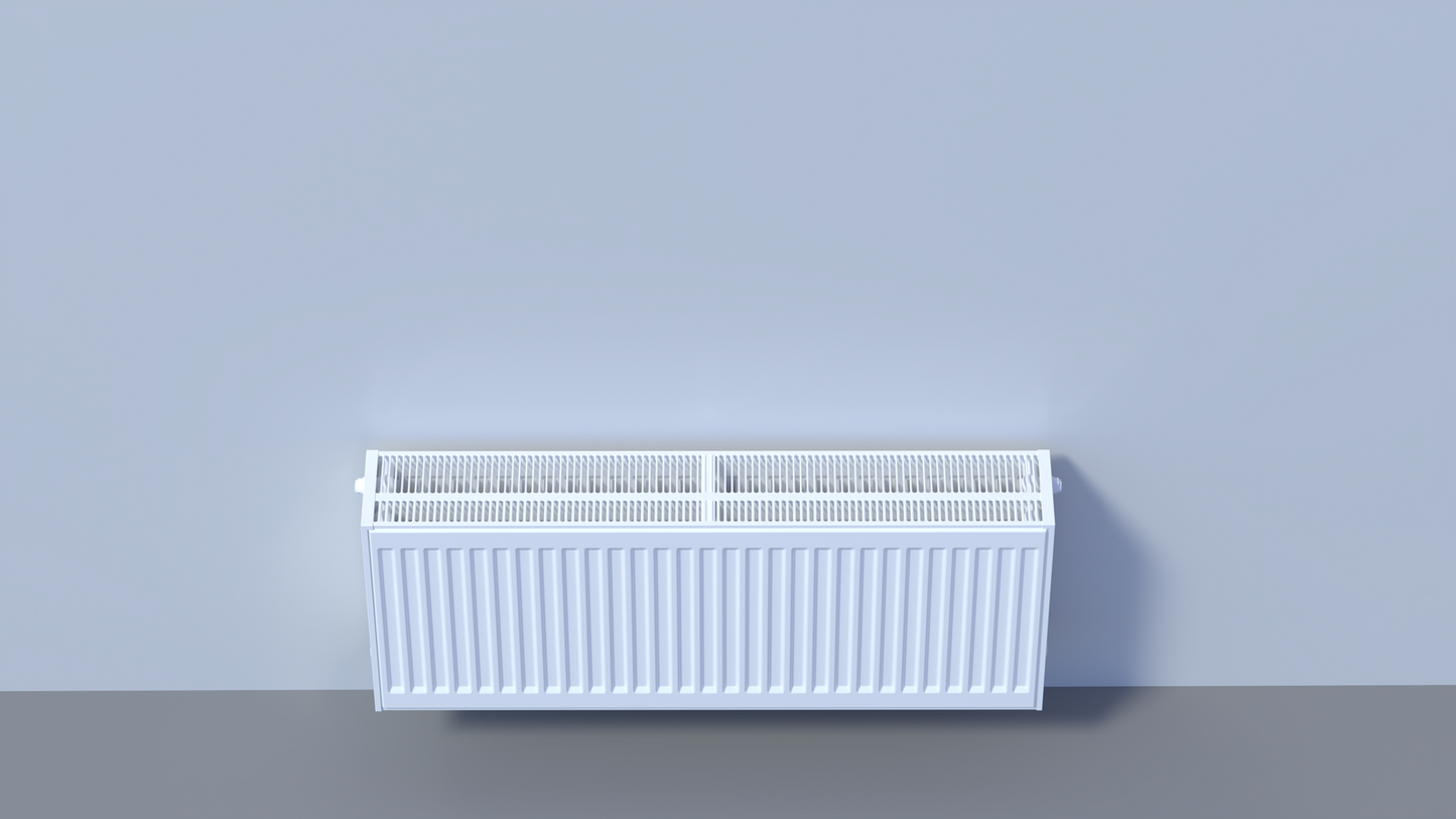 Weißer, horizontaler Panelheizkörper mit gerippter Front und oberem Lüftungsgitter.